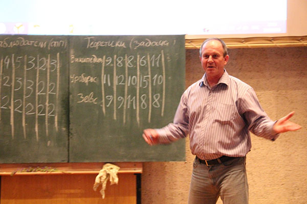 Астробой ведёт В.А.Самодуров